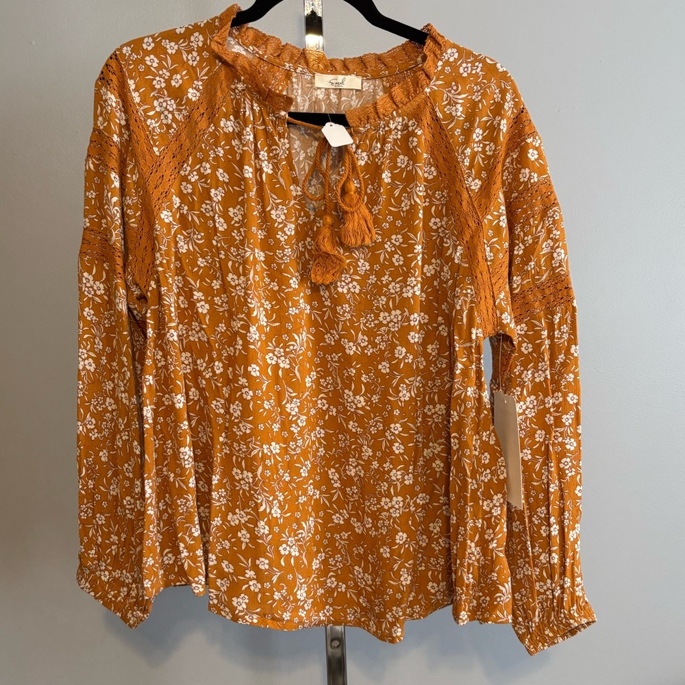 Easel Top Women's Boho Peasant Style Long‎ Sleeve Floral Orange Med NWT